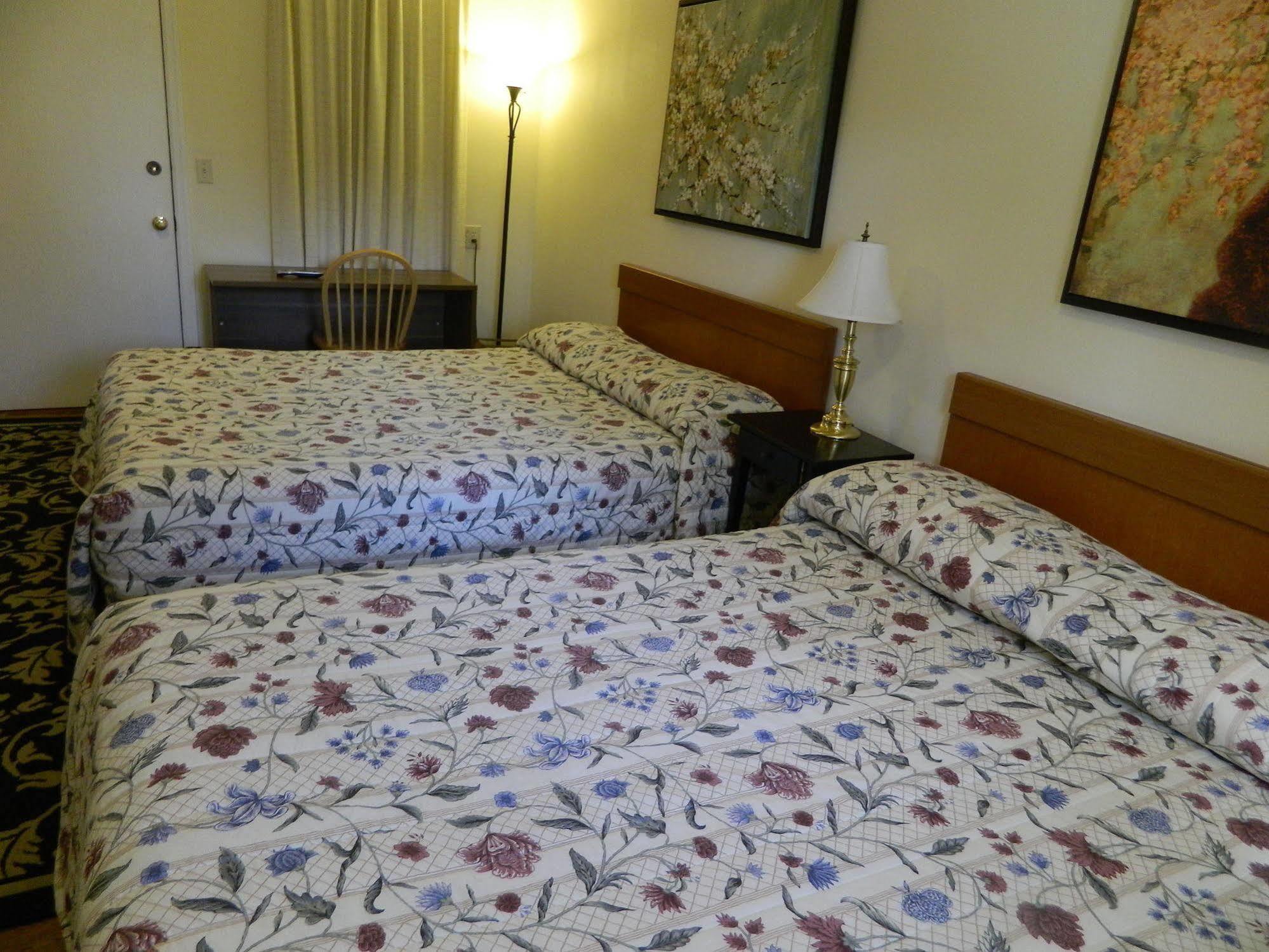 Twin Oaks Motel มานาสควาน ภายนอก รูปภาพ